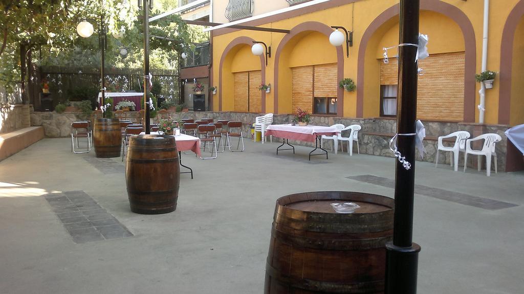 Hostal Restaurante Solaire Castañar de Ibor Exterior foto